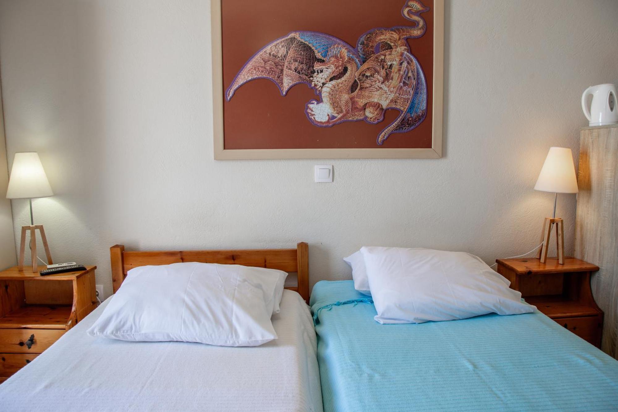 Nefeli Rooms Agia Marina Екстериор снимка