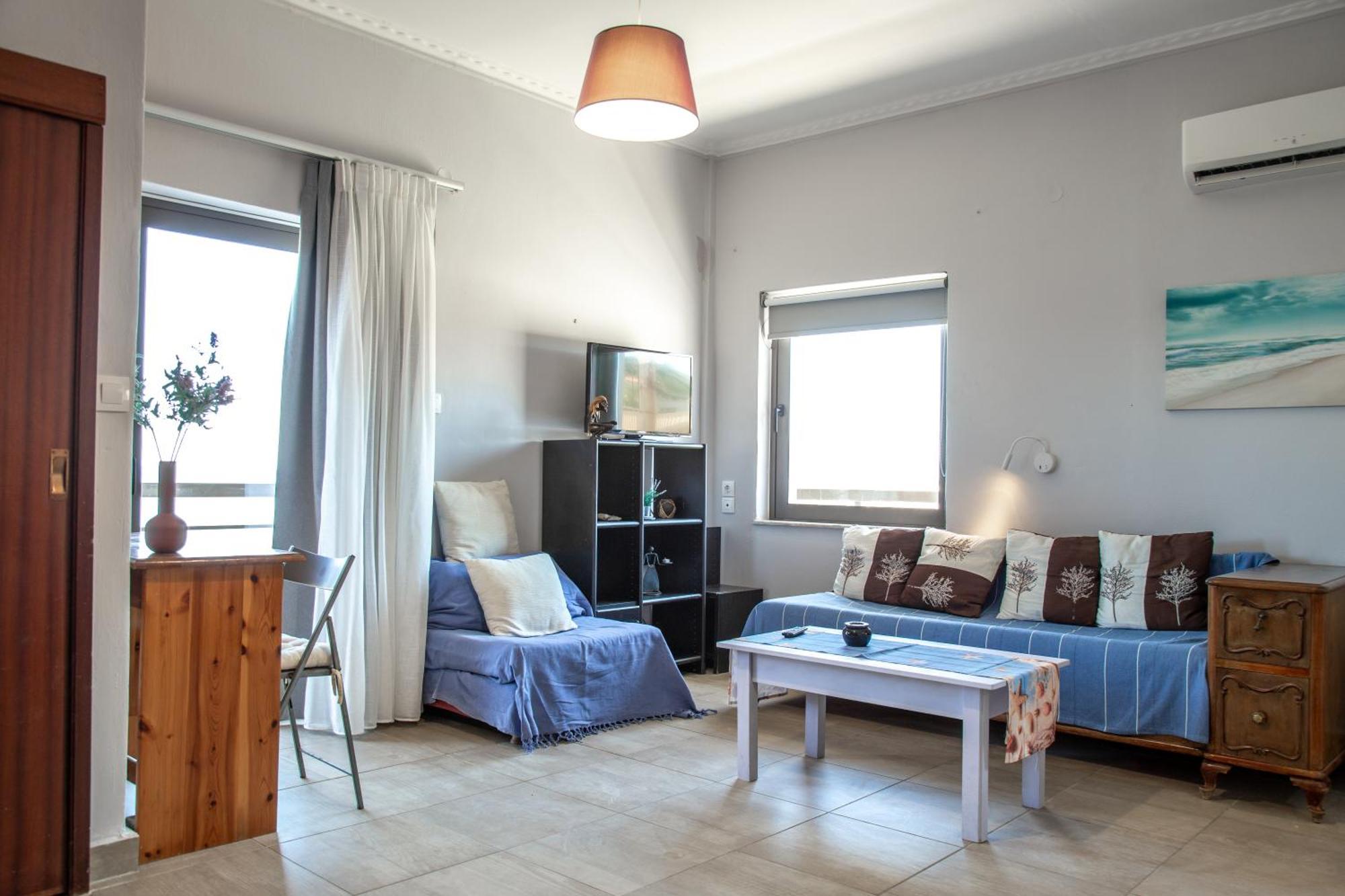 Nefeli Rooms Agia Marina Екстериор снимка