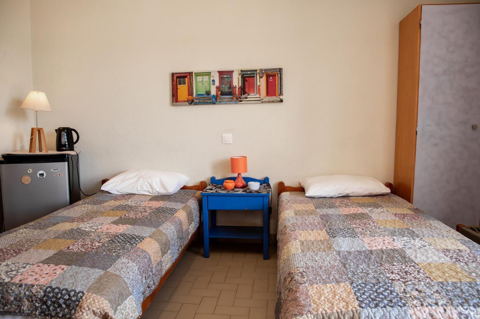 Nefeli Rooms Agia Marina Екстериор снимка