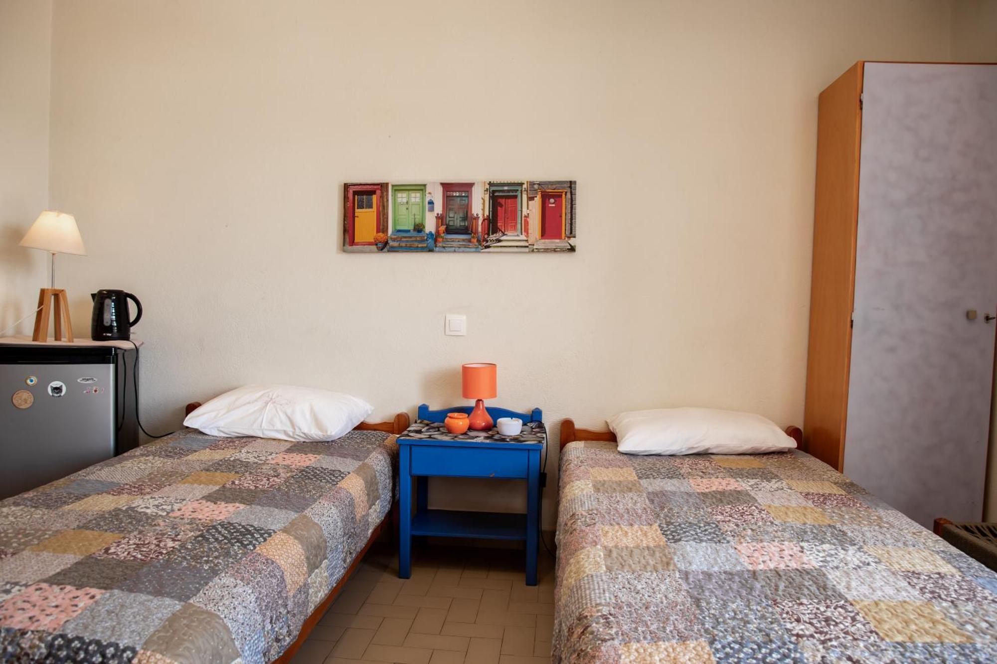 Nefeli Rooms Agia Marina Екстериор снимка