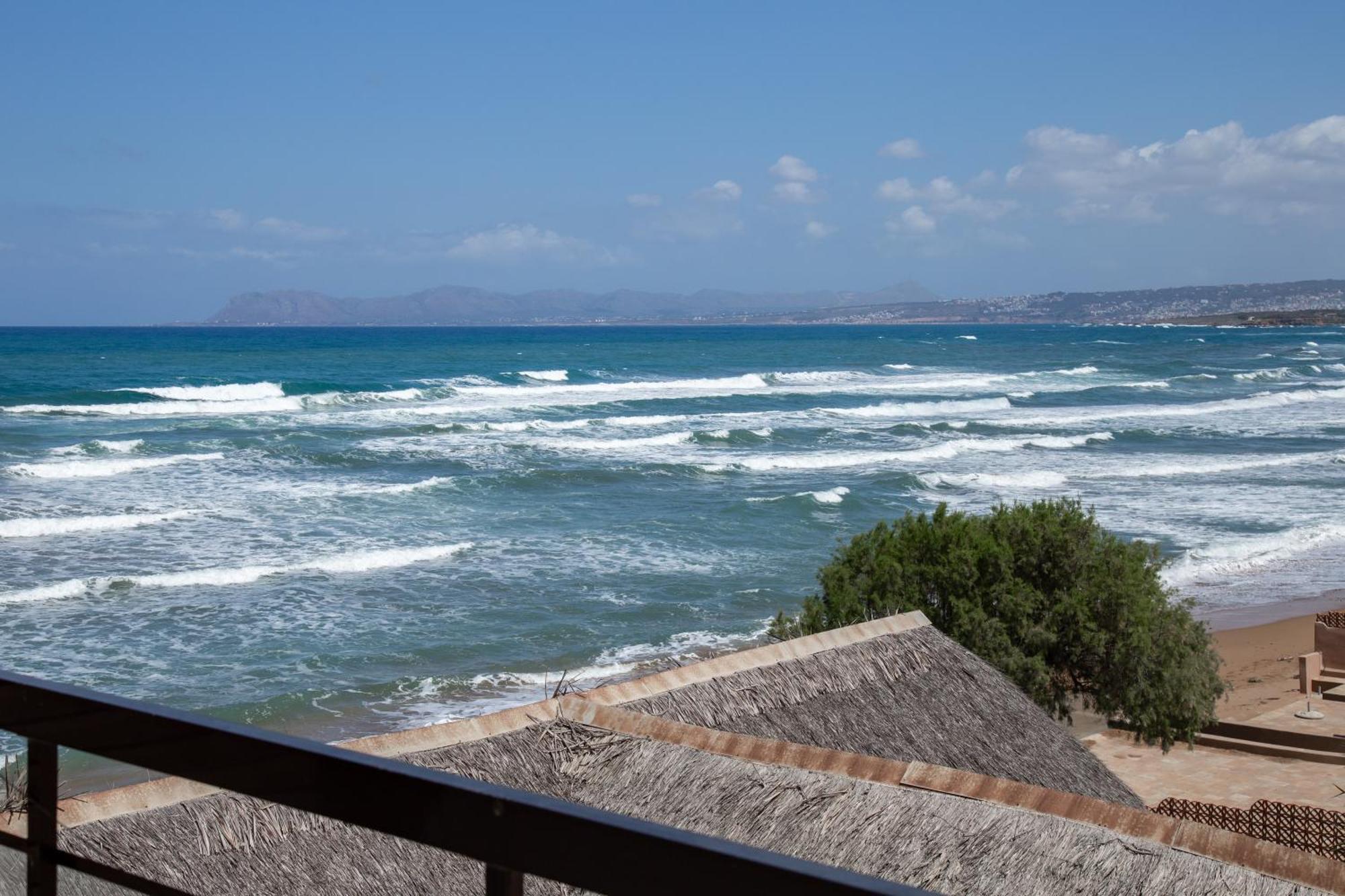 Nefeli Rooms Agia Marina Екстериор снимка