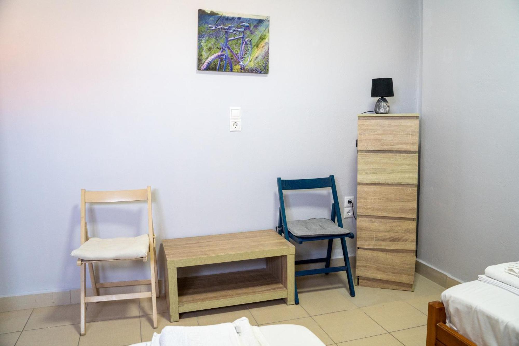 Nefeli Rooms Agia Marina Екстериор снимка