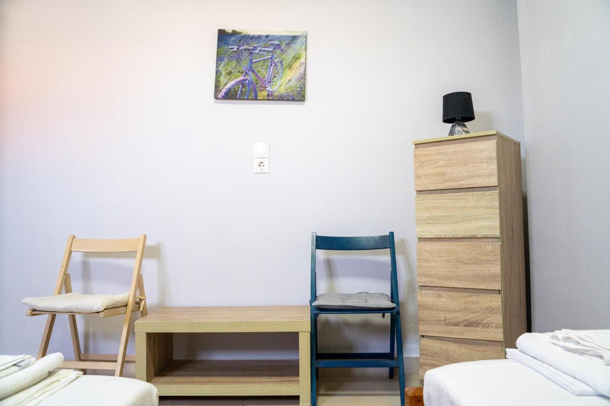 Nefeli Rooms Agia Marina Екстериор снимка